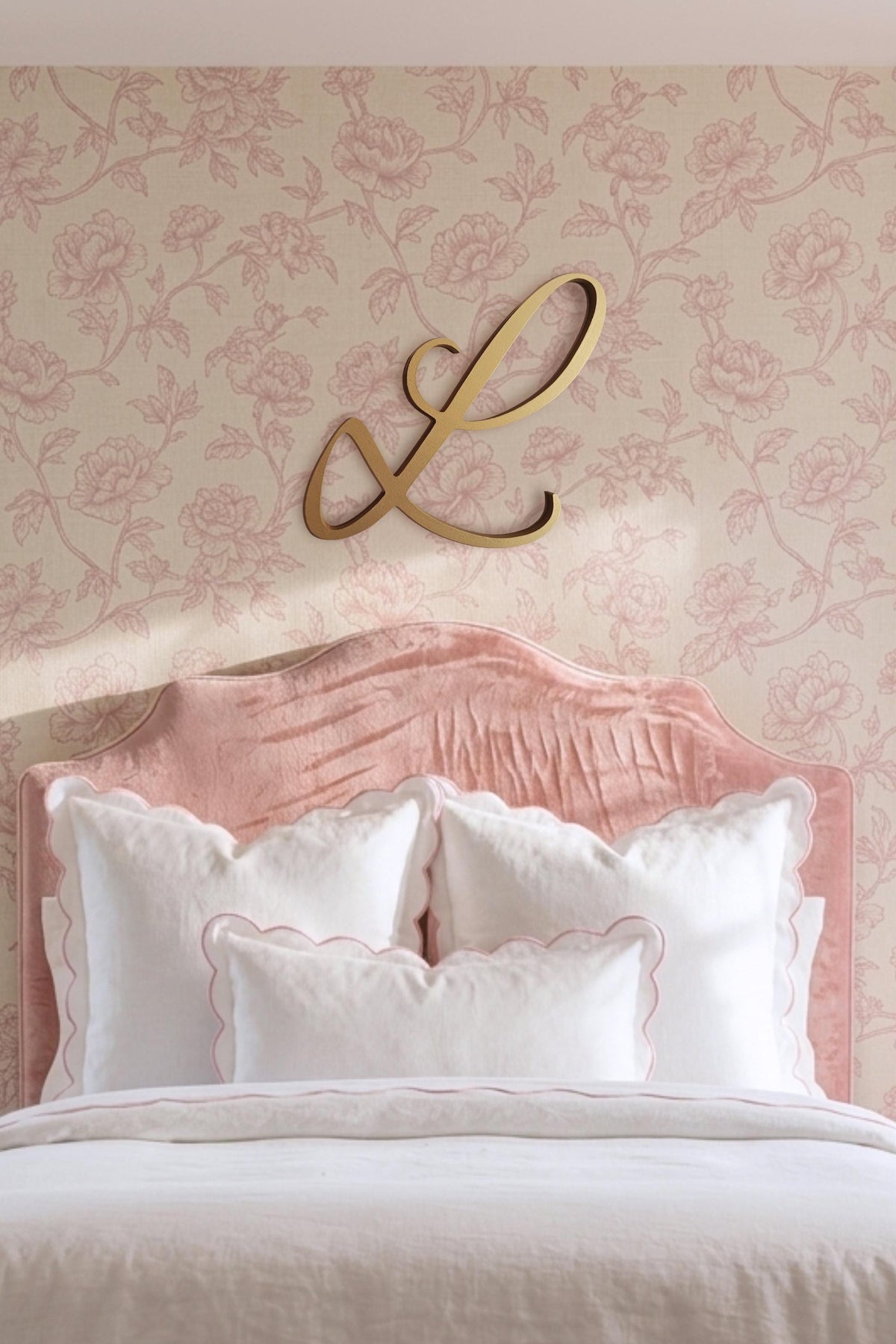 Script Wooden Wall Letter – Custom French Chic Monogram