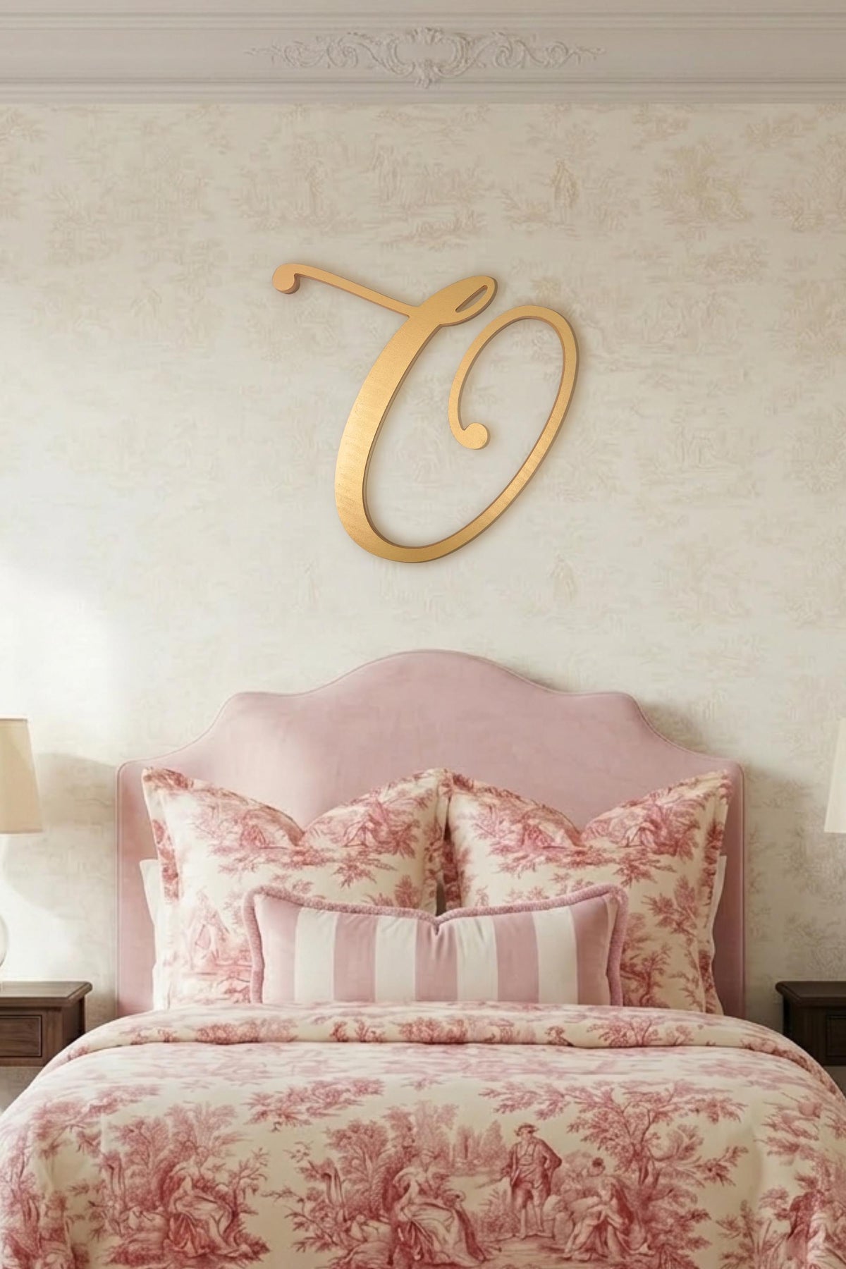 Script Wooden Wall Letter – Custom French Chic Monogram